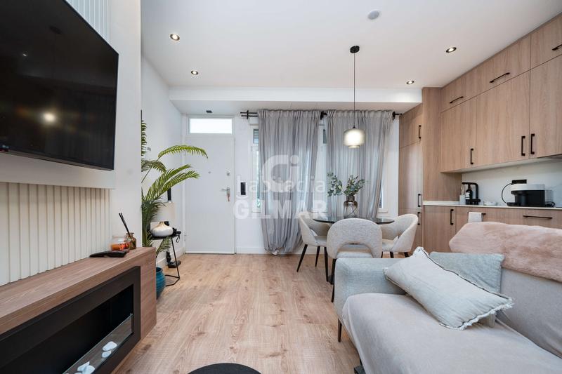 Foto c0e0d1b9-c198-4eeb-be4f-258b0b8c5586. Estudio en rentabilidad en el prestigioso barrio de conde orgaz, en el distrito de hortaleza, se encuentra este exclusivo y moderno apart en Madrid