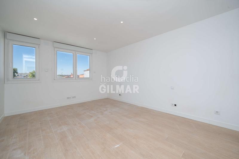 Foto 3e558de9-abf7-4ab9-b802-da192b78e8c3. Casa bifamiliare con riscaldamento parcheggio piscina in Madrid