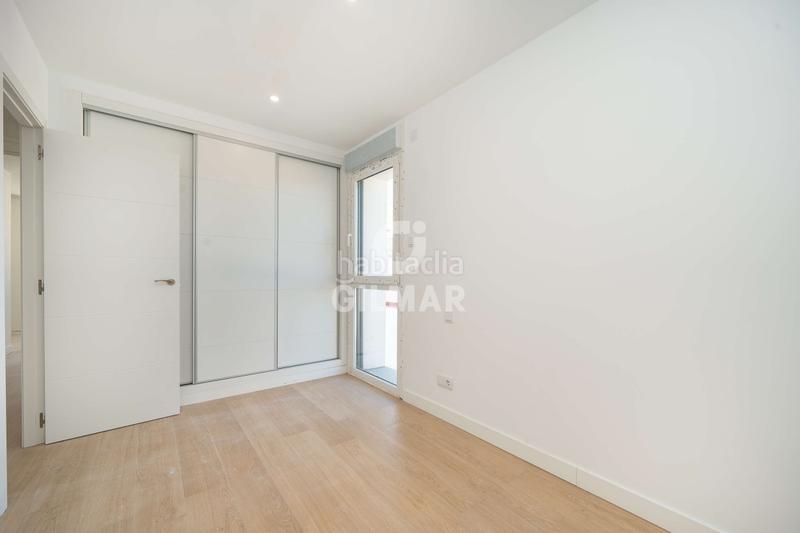 Foto 6476195e-30e9-43c2-8638-e5f03e2626c0. Casa bifamiliare con riscaldamento parcheggio piscina in Madrid