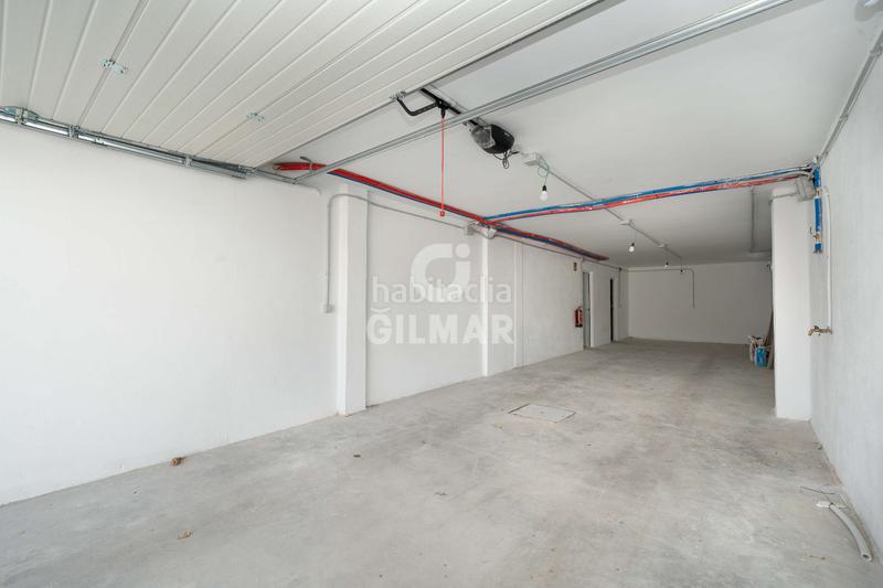 Foto d51be3f4-8a0e-477b-875a-4ff3b4384c31. Casa bifamiliare con riscaldamento parcheggio piscina in Madrid