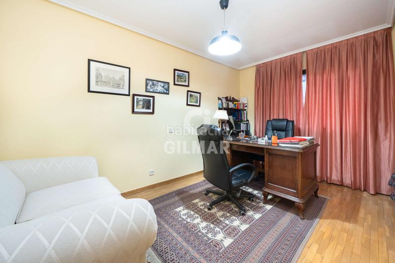 Foto 8041259b-d10c-42ee-8ec9-1b600d93931d. Casa bifamiliare con riscaldamento parcheggio piscina in Madrid