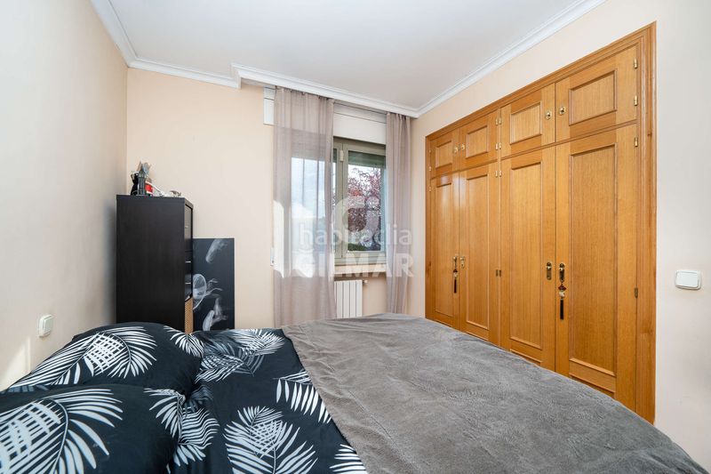 Planta baja descubre este excepcional bajo ubicado en la prestigiosa zona de Alameda de Osuna, en el distrito de barajas, . con 134 m co en Madrid - Imagen 9