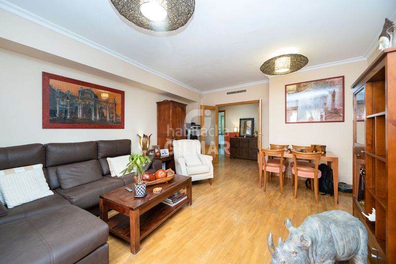Planta baja descubre este excepcional bajo ubicado en la prestigiosa zona de Alameda de Osuna, en el distrito de barajas, . con 134 m co en Madrid - Imagen 4