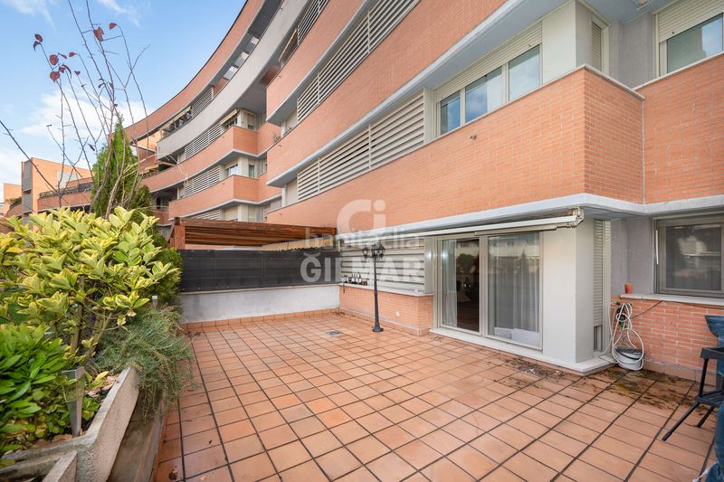 Planta baja descubre este excepcional bajo ubicado en la prestigiosa zona de Alameda de Osuna, en el distrito de barajas, . con 134 m co en Madrid - Imagen 28