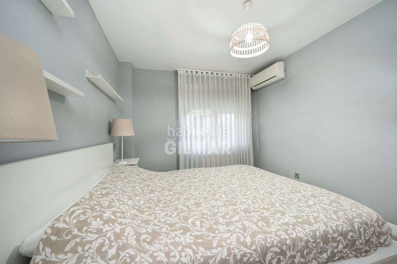 Piso descubre el privilegio de vivir en una de las zonas más exclusivas , conde orgaz, con esta espectacular vivienda en altur en Madrid - Imagen 18