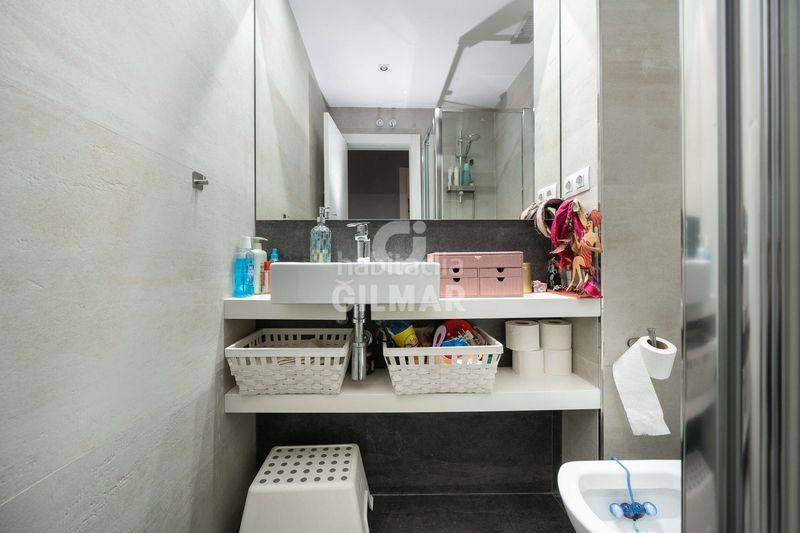 Piso descubre el privilegio de vivir en una de las zonas más exclusivas , conde orgaz, con esta espectacular vivienda en altur en Madrid - Imagen 22