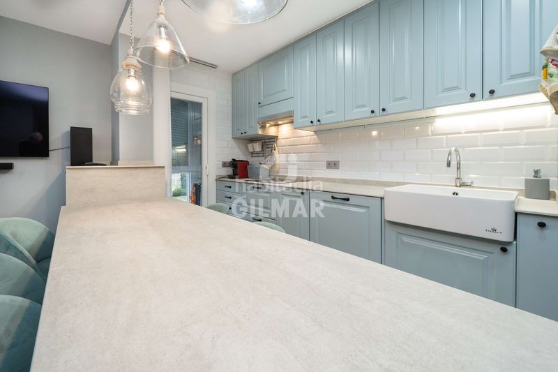 Piso descubre el privilegio de vivir en una de las zonas más exclusivas , conde orgaz, con esta espectacular vivienda en altur en Madrid - Imagen 11