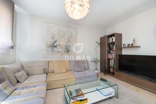 Flat in Rosas - Musas. En el prestigioso barrio de las rosas, madrid, presentamos este