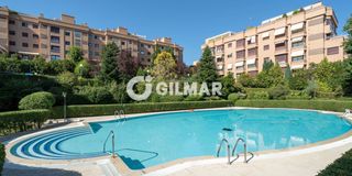 Pis a Conde Orgaz - Piovera. 1.100.000   151 m  3 dormitorios  3 baños  2 plazas de garaje  t