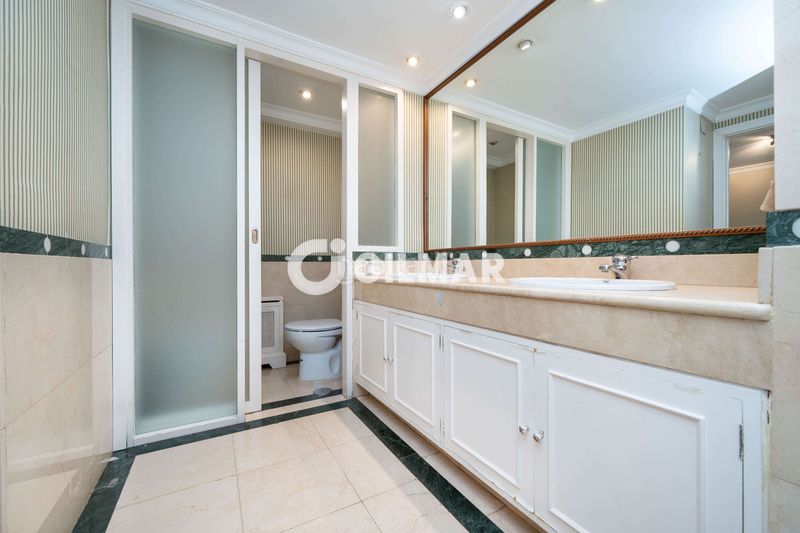 Foto d22d4116-d749-40e8-b60d-4557432bed81. Pis amb calefacció aparcament piscina a Palomas Madrid