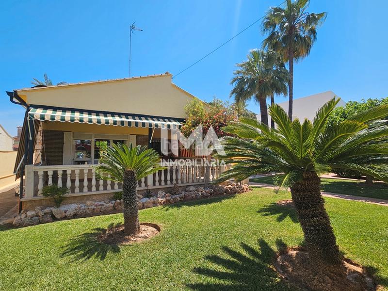 Foto 647321d5-289f-432b-9d70-45f004333107. Chalet mit parking pool in Montealegre Eliana (l´)