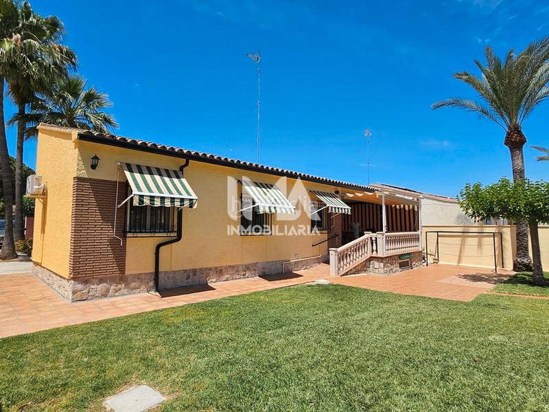 Foto 011f29d5-be8e-4b53-bd22-c776f8dff9dd. Chalet en Montealegre Eliana (l´)