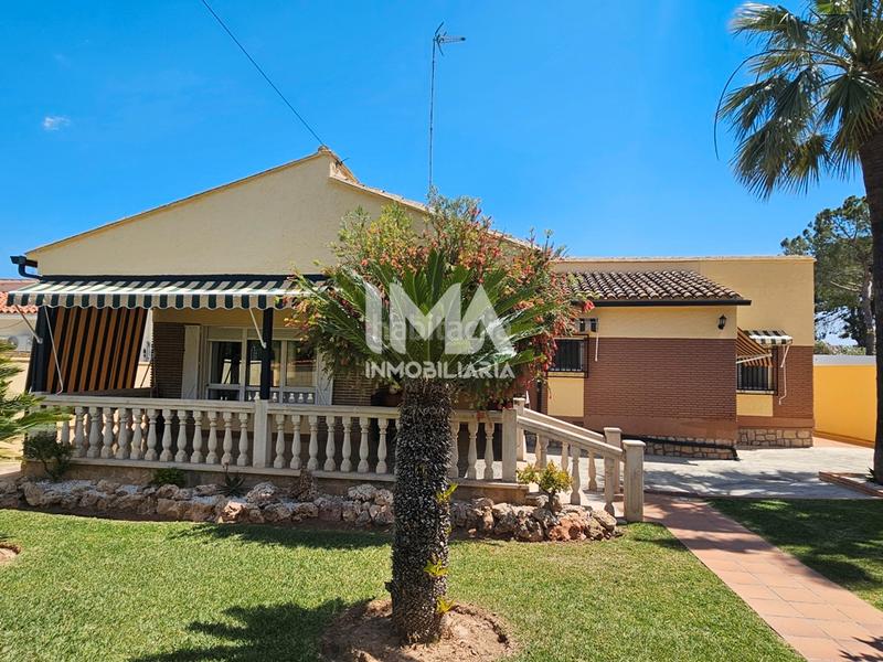 Foto 25f507ff-3aee-4047-afe9-e4a29faf12b1. Chalet en Montealegre Eliana (l´)