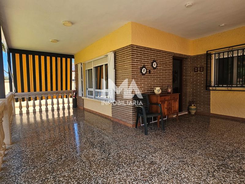 Foto 290e5443-5a8d-41bd-b5b1-7f17d6a6c541. Chalet en Montealegre Eliana (l´)