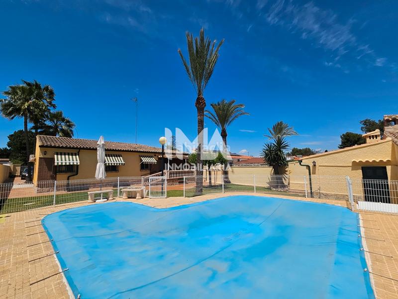 Foto 3a4ff204-6881-4956-bf46-ecc150323389. Chalet en Montealegre Eliana (l´)