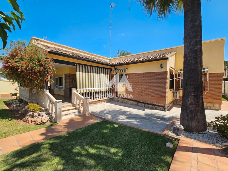 Foto 4603d71d-0016-404e-902e-fdb32297fbd0. Chalet en Montealegre Eliana (l´)