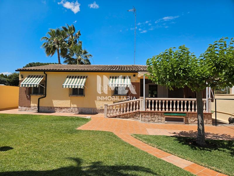 Foto 9709f4a4-5e24-45ca-a1cb-7ea62323a563. Chalet en Montealegre Eliana (l´)