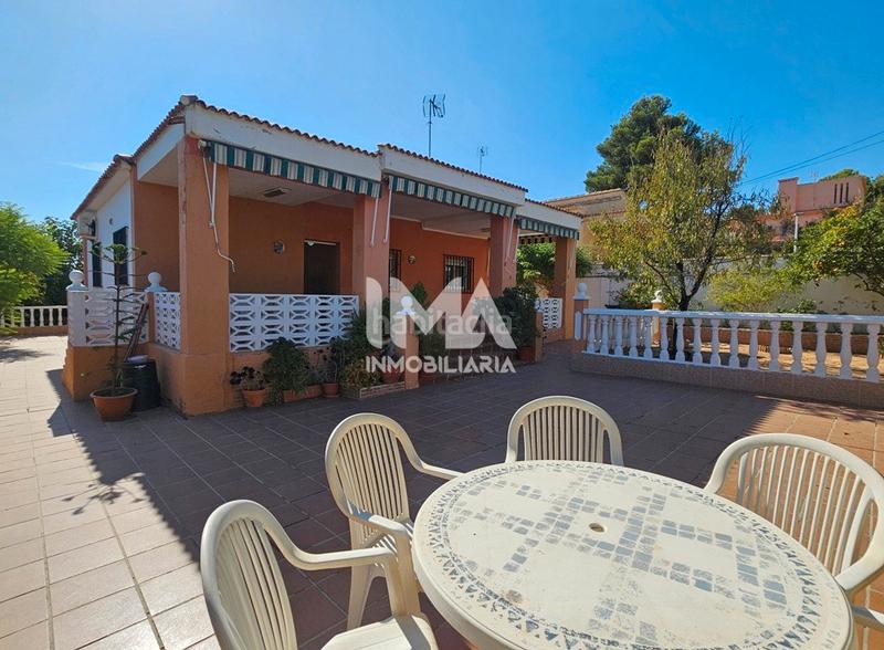 Foto 3d3e0c11-f31d-4e80-8dad-e1da82486c17. Chalet mit pool in Riba - roja de Túria