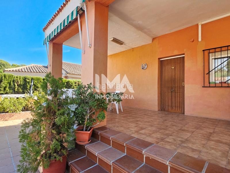 Foto 0f78ca05-60d4-4439-875c-99135d174639. Chalet en Riba - roja de Túria