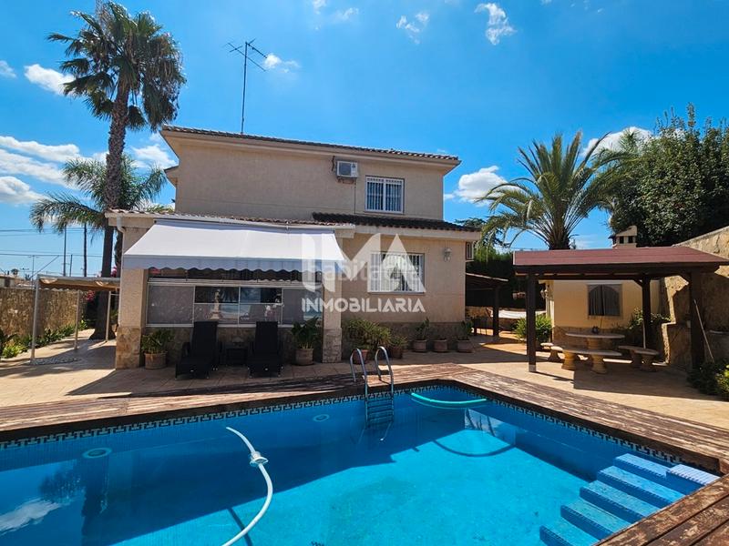 Foto 1a86e8b3-cb81-4b38-92bf-b159315eae8a. Chalet mit heizung parking pool in Montealegre Eliana (l´)
