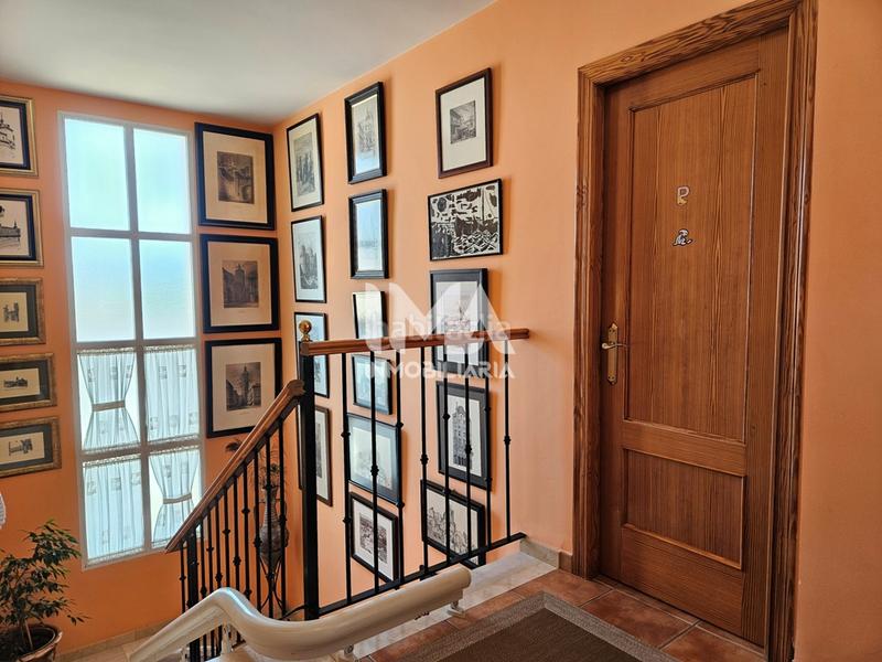 Foto 25b20c26-beb1-4d9e-b13b-58b2746f791b. Chalet mit heizung parking pool in Montealegre Eliana (l´)