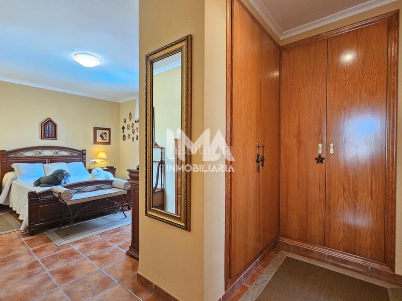 Foto 377e7914-afb8-4cc3-a751-ab1a0f0b6e0e. Chalet mit heizung parking pool in Montealegre Eliana (l´)