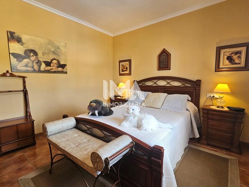 Foto 40c9f293-c302-4d98-99a6-43cbaddc4b6d. Chalet mit heizung parking pool in Montealegre Eliana (l´)