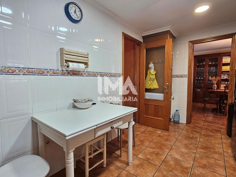 Foto 45728fe5-6282-488d-8b5b-ec78029e6227. Chalet mit heizung parking pool in Montealegre Eliana (l´)