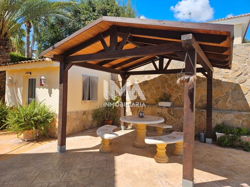 Foto 80165653-0797-4049-91fa-a86bb88e2af9. Chalet mit heizung parking pool in Montealegre Eliana (l´)
