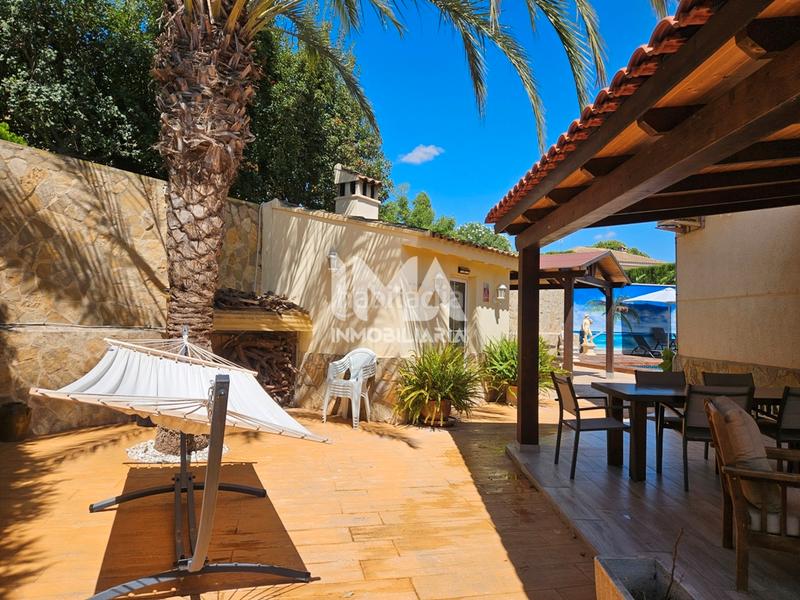 Foto b2ddcb92-2d6a-4680-b304-7718502c9c72. Chalet mit heizung parking pool in Montealegre Eliana (l´)