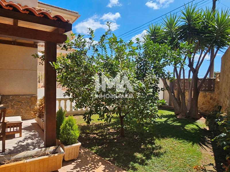 Foto b4c9df41-8208-4ad8-b9ae-6dab29a6f4e4. Chalet mit heizung parking pool in Montealegre Eliana (l´)