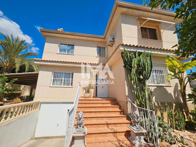 Foto c28b468d-ffec-4523-87d9-07c65177023e. Chalet mit heizung parking pool in Montealegre Eliana (l´)