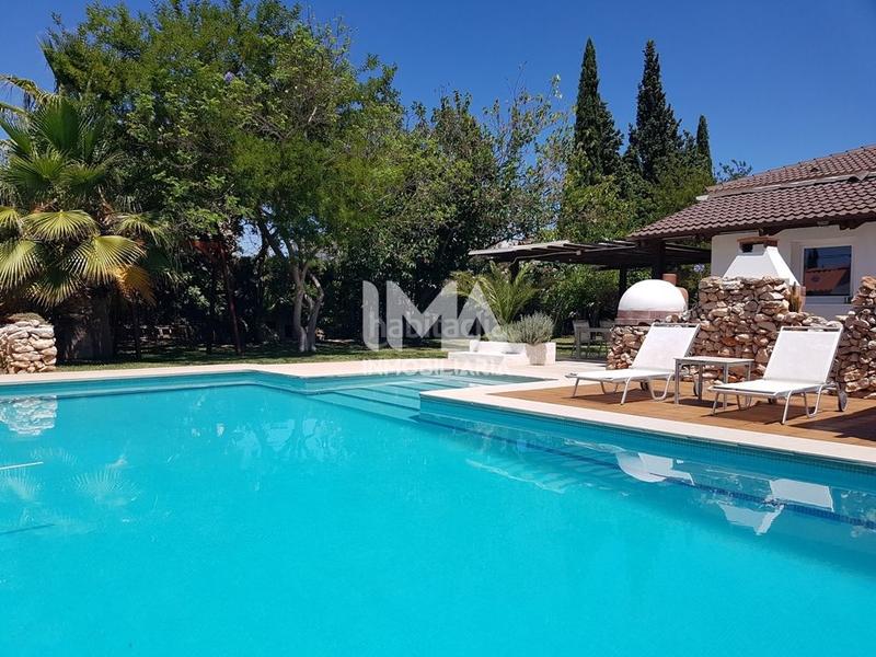 Foto 2cc1cbd1-6bd6-42d6-8485-b2122d966ba5. Xalet amb calefacció aparcament piscina a Montealegre Eliana (l´)