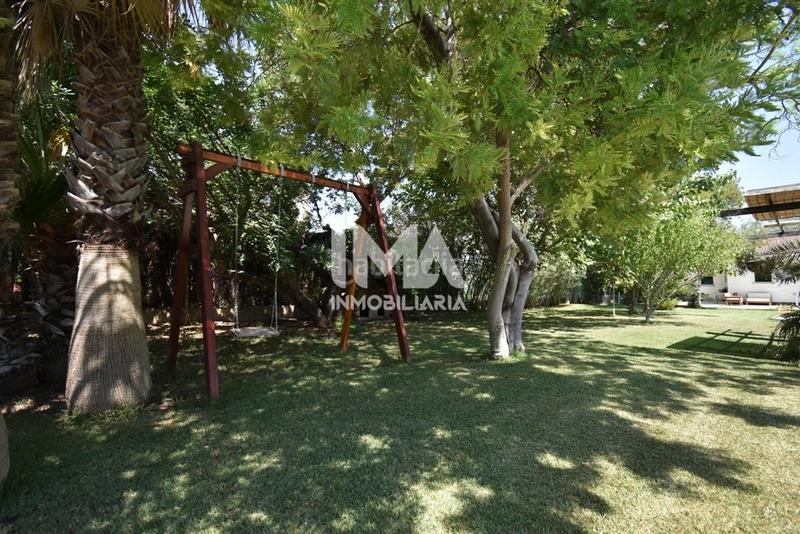 Foto 5c1671de-ef88-4fbe-bb85-be9c9daada20. Xalet amb calefacció aparcament piscina a Montealegre Eliana (l´)