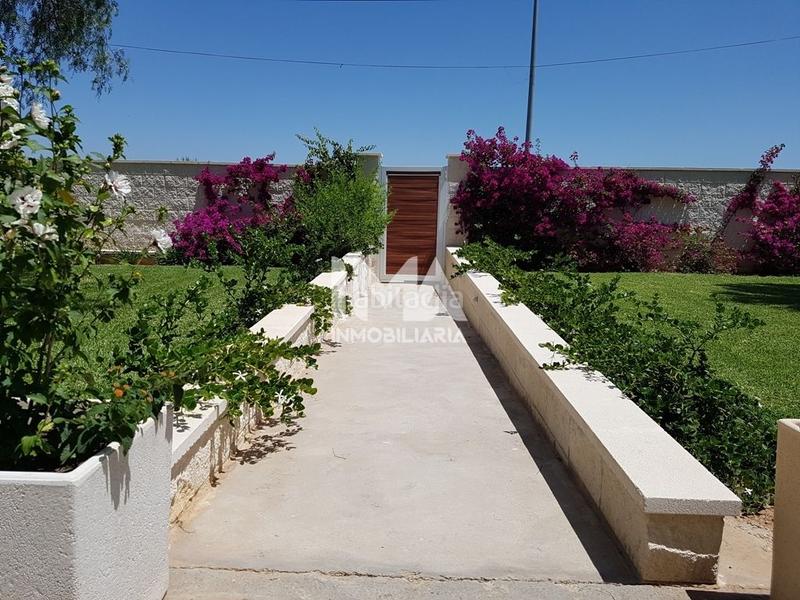 Foto 5d7c43a2-2081-428c-b969-ecc1231f1685. Xalet amb calefacció aparcament piscina a Montealegre Eliana (l´)