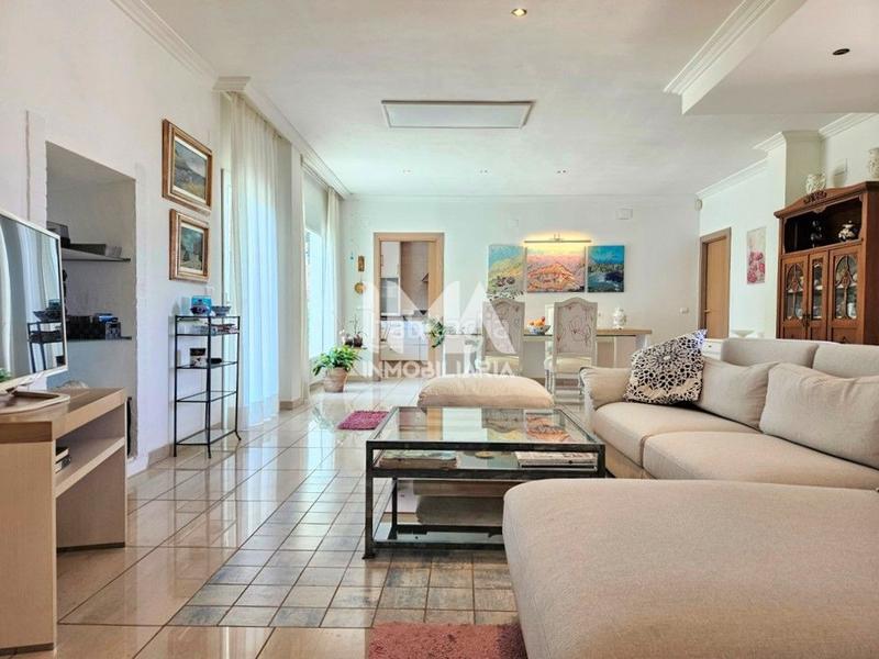 Foto 868a4a7f-64d0-4884-b122-0b50954b47fa. Xalet amb calefacció aparcament piscina a Montealegre Eliana (l´)