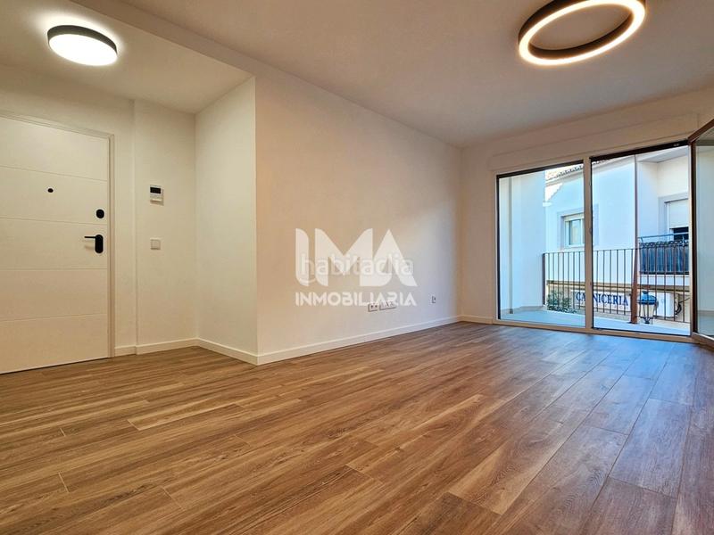 Foto 9189a443-92b6-48e8-bb1f-fe6d6a280e28. Affitto appartamento con riscaldamento parcheggio in Eliana (l´)