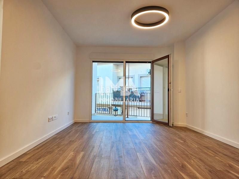 Foto 22a2454e-277d-428c-b176-1c8cbf4fd8e6. Rent flat with heating parking in Pueblo Eliana (l´)