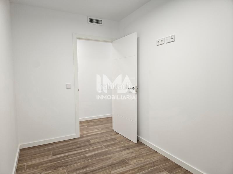 Foto c8c8ddde-2623-4589-abcc-e9741dcc1923. Rent flat with heating parking in Pueblo Eliana (l´)