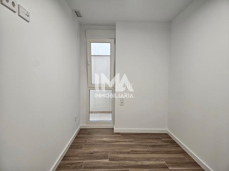 Foto efd68737-40d6-423f-9f8e-09e7ad38c208. Rent flat with heating parking in Pueblo Eliana (l´)