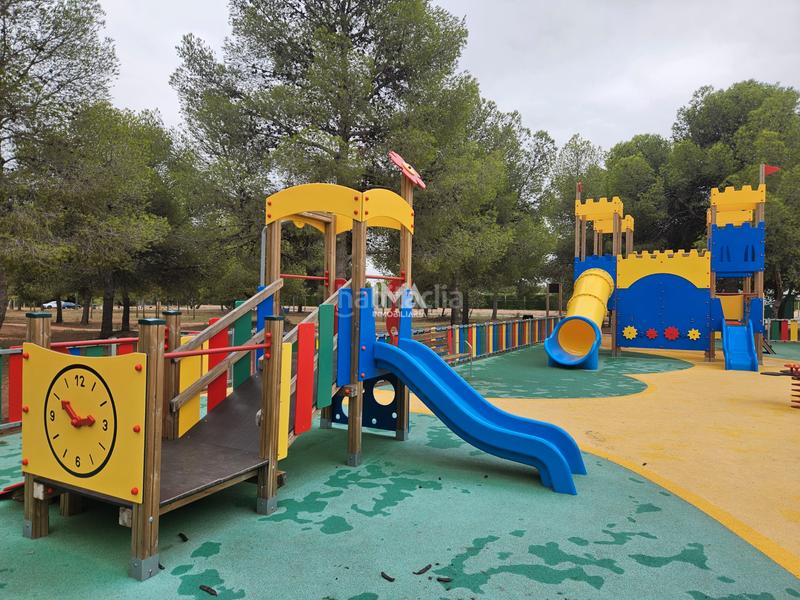 Foto 89bc92c3-c893-40fa-ac6f-a94d4c15b5c2. Alquiler casa adosada en Serra