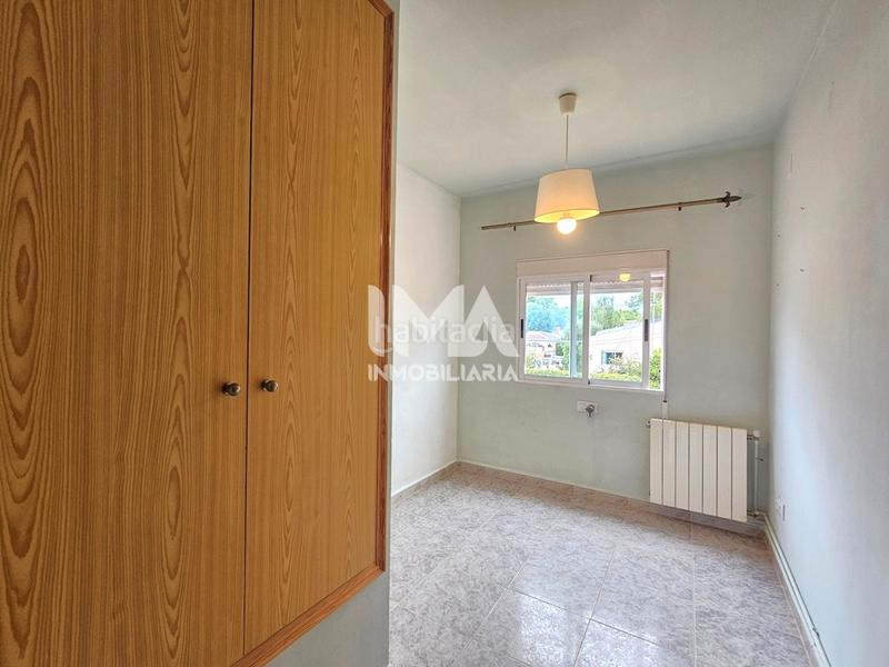 Foto 8d5d703a-57d1-4ea4-909f-95c808d61013. Alquiler casa adosada en Serra