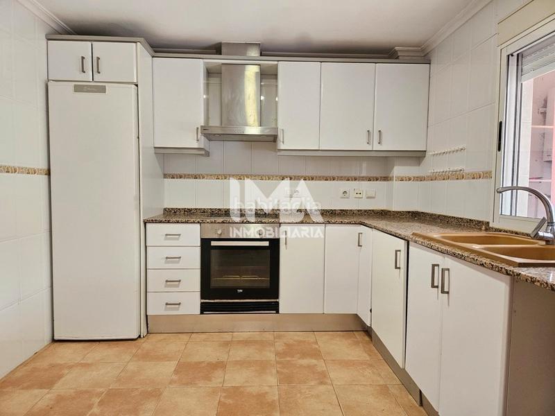 Foto a9e10683-5a52-4770-9aaa-3c113bf6301e. Alquiler casa adosada en Serra