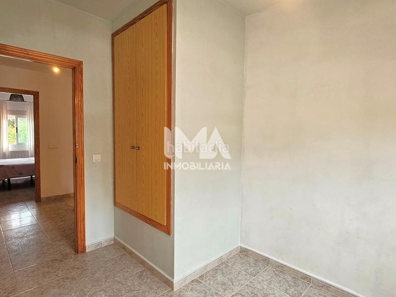 Foto d5f7bf59-3993-478a-84ed-5bdc358dad4c. Alquiler casa adosada en Serra