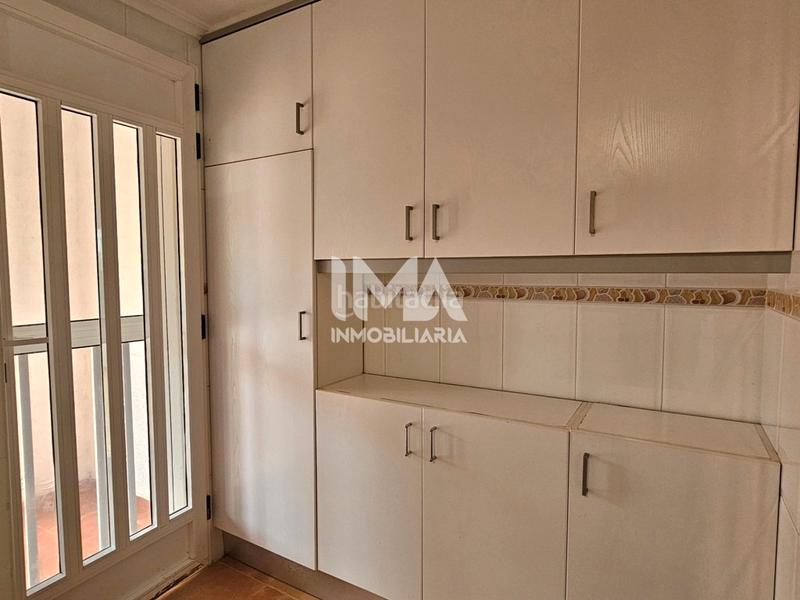 Foto 496719af-65e1-4bab-accb-9e39e49778d6. Rent semi detached house with heating parking pool in Serra