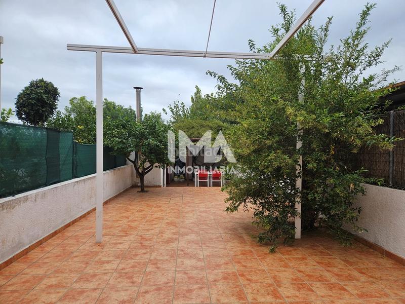 Foto 6f0d61e0-37cd-4d3a-928c-78b48a2b3173. Rent semi detached house with heating parking pool in Serra