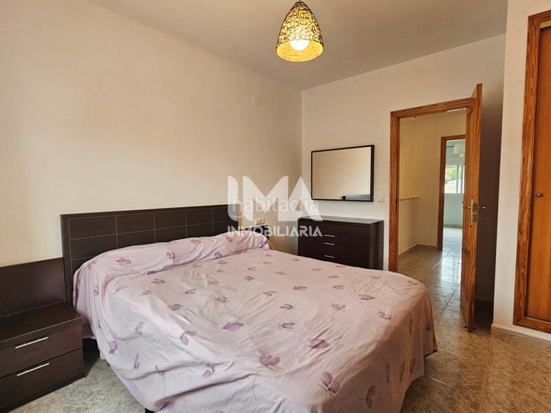 Foto e30383d5-b9fb-4e4a-9548-61fbbd01ef29. Rent semi detached house with heating parking pool in Serra