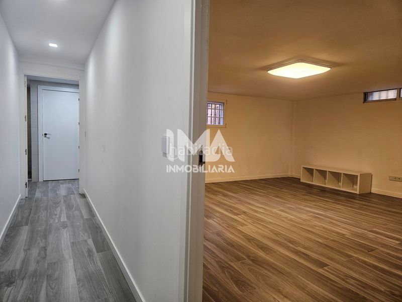 Foto 709e8c82-a532-47dd-9164-ff8690454424. Xalet amb xemeneia calefacció aparcament piscina a Eliana (l´)