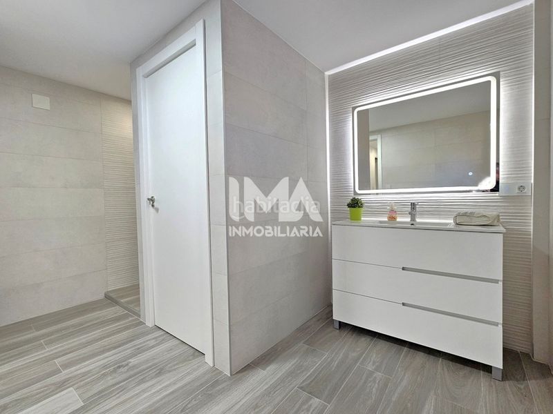 Foto 7dd3de14-918d-40f6-b498-e220953115fa. Xalet amb xemeneia calefacció aparcament piscina a Eliana (l´)