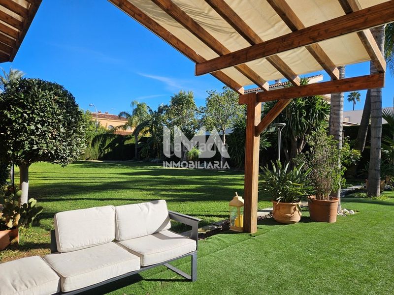 Foto d60de588-b565-4ca6-8924-8b95a75aeb4a. Xalet amb xemeneia calefacció aparcament piscina a Eliana (l´)
